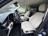 Mercedes-Benz V 250 d lang 4M 9G-TRONIC Edition 2023 AMG Line  - gebrauchte Vans in Duisburg
