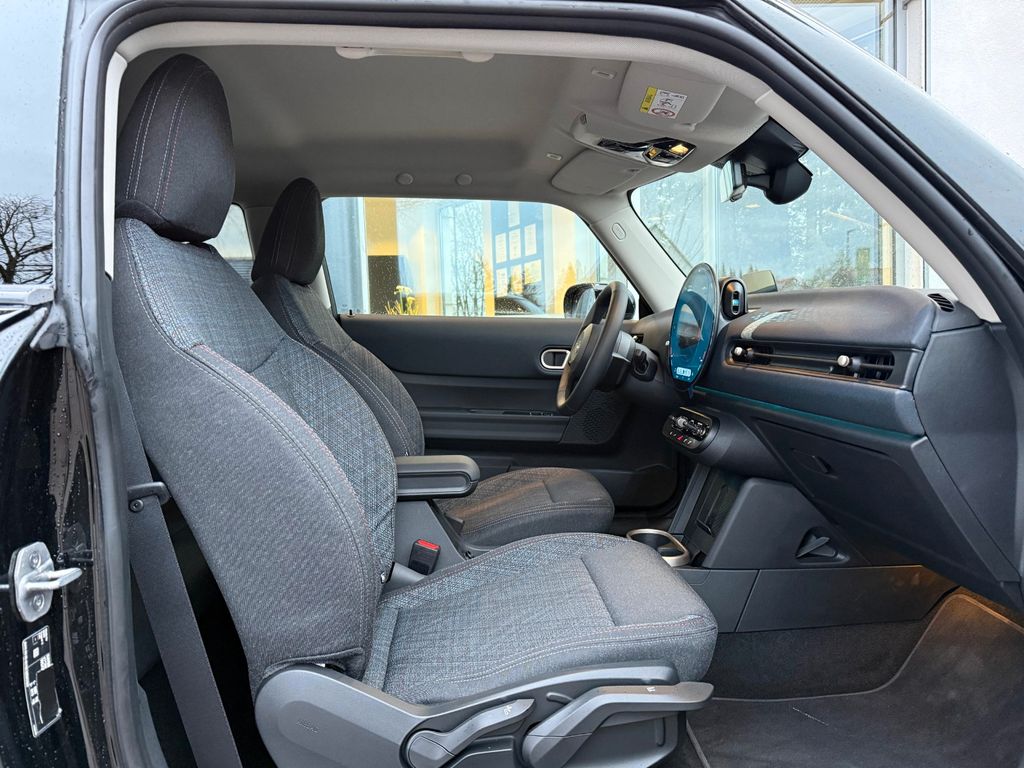 MINI Cooper C ESSENTIAL/ PAKET S/ LED/ EXPERIENCE MOD MINI Cooper C ESSENTIAL/ PAKET S/ LED/ EXPERIENCE MOD