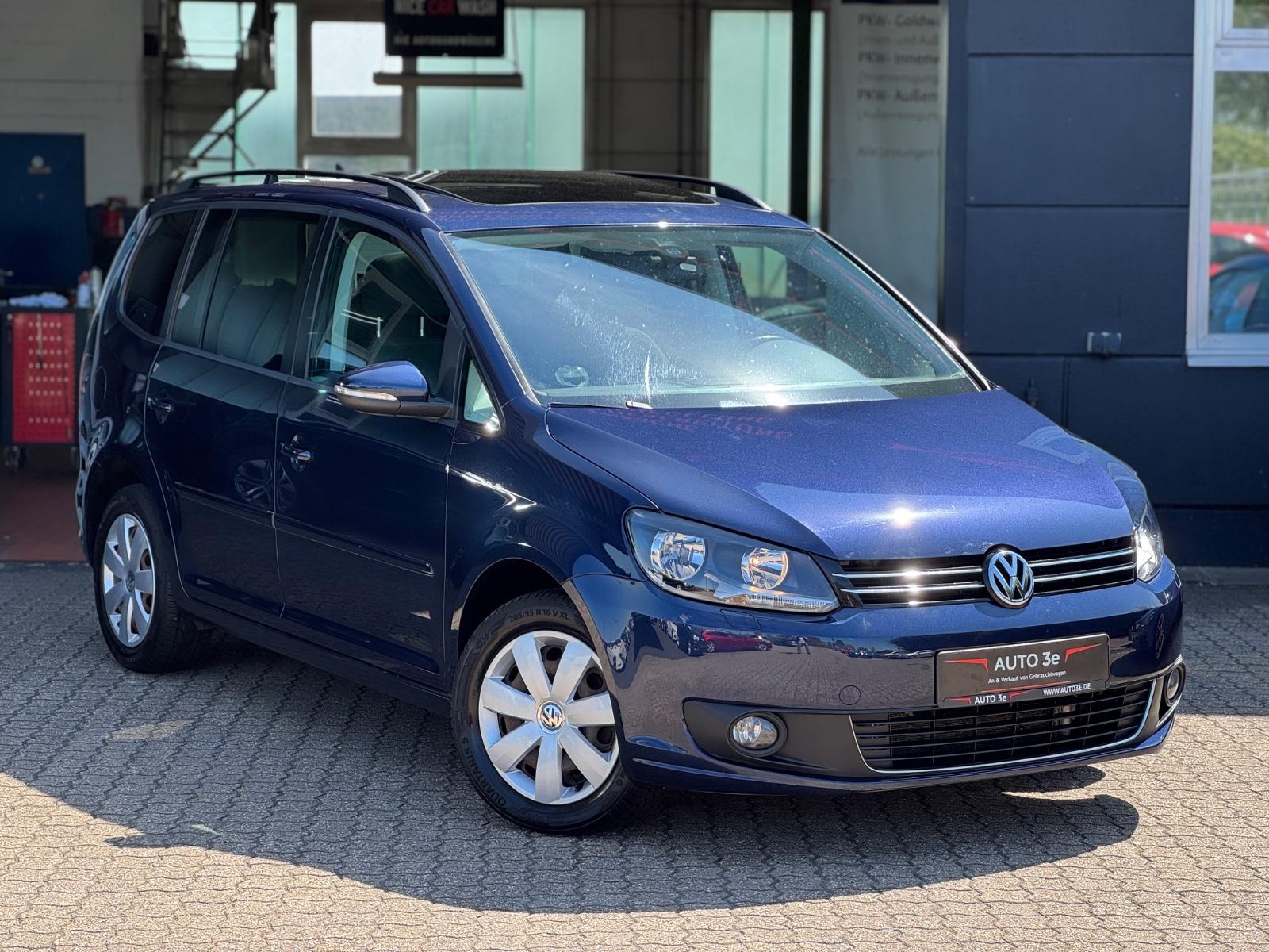 Volkswagen Touran Comfortline BMT Navi Panorama PDC 7.Sitze