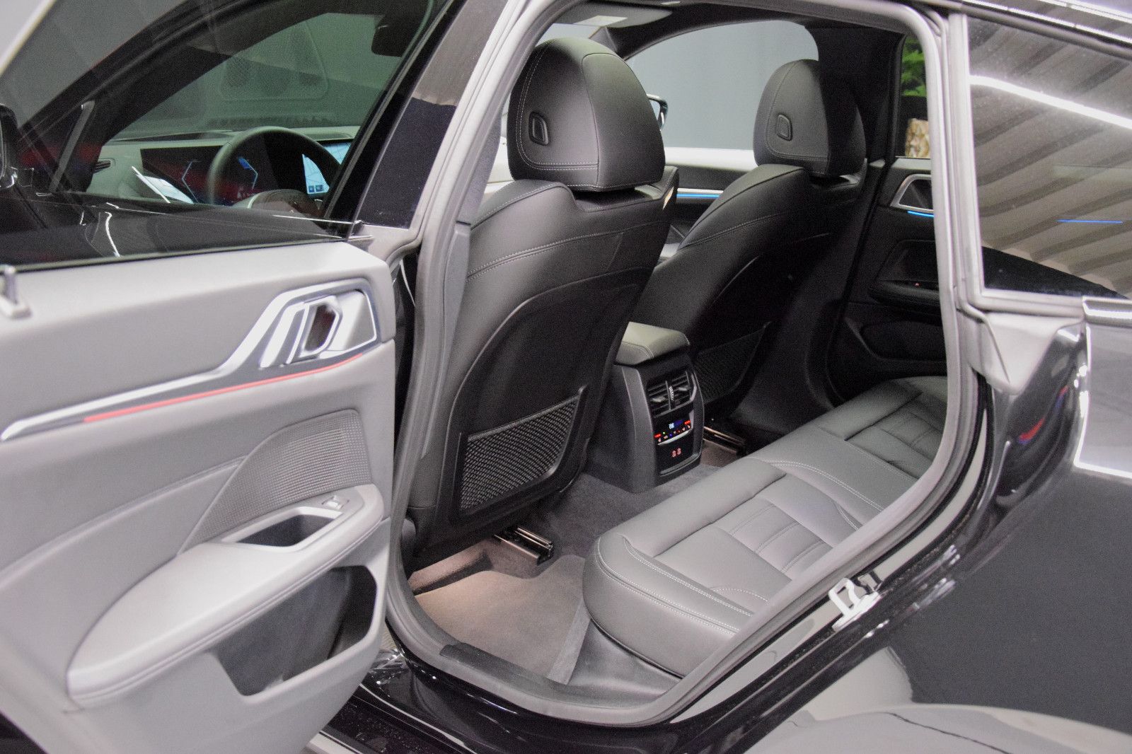 Fahrzeugabbildung BMW 420d Gran Coupé M Sport Laser GSHD ACC HuD Leder