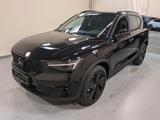 Volvo XC40 B4 Ultra Black Edition 360° Pixel LED ACC - Volvo XC40: Ultra Black Edition