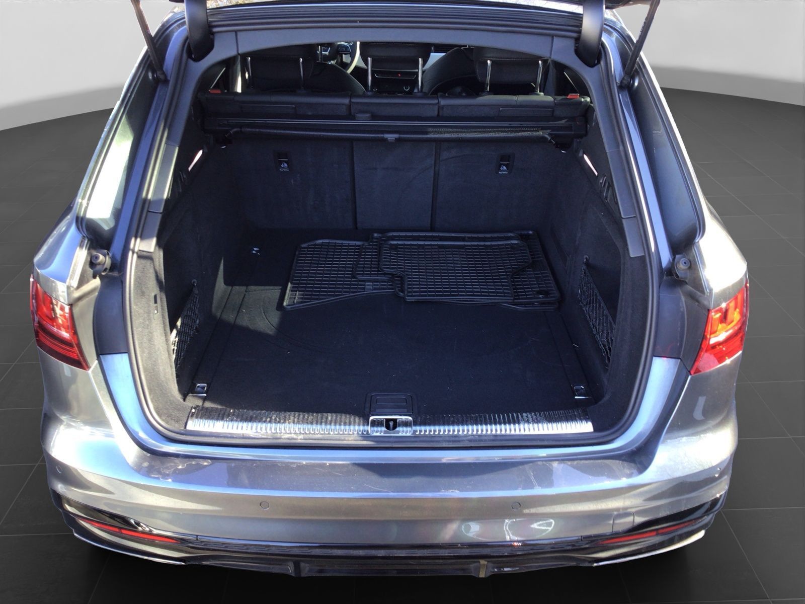 Audi A4 - Bild 17