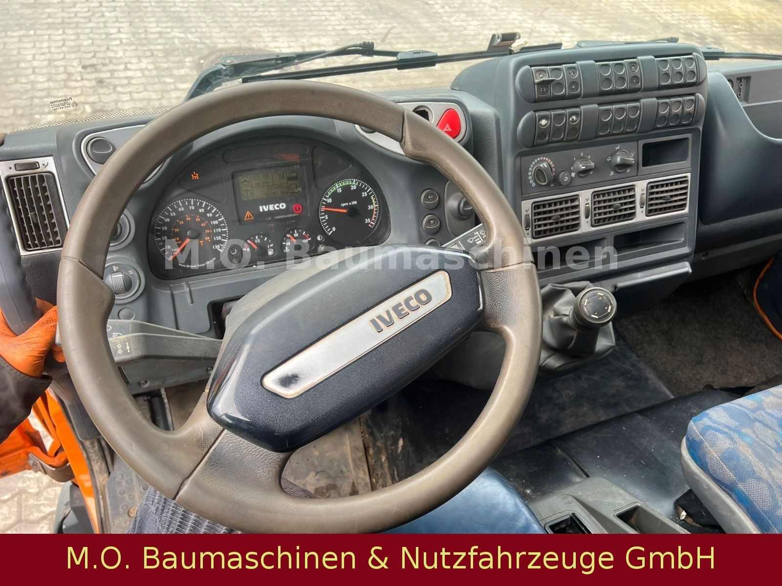 Fahrzeugabbildung Iveco Eurocargo 80E18 Doka 3.Seitenkipper