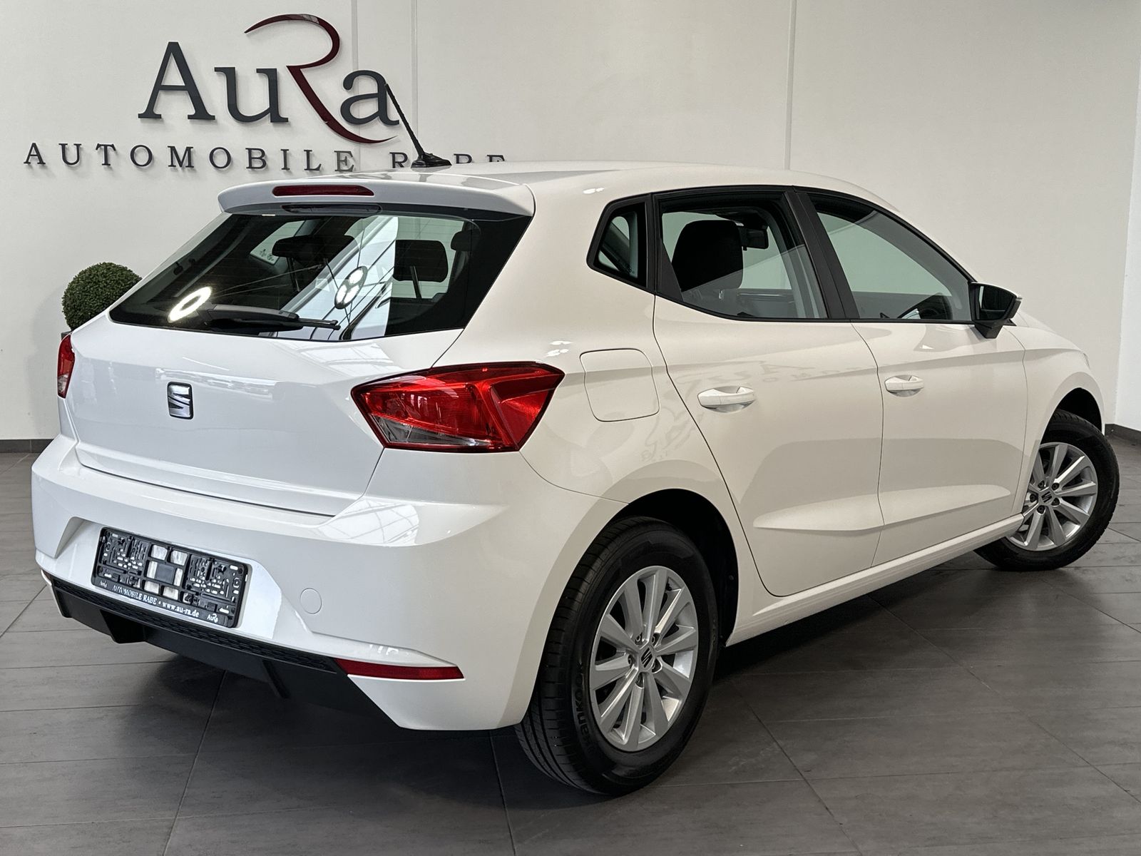 Fahrzeugabbildung SEAT Ibiza 5-Türer 1.0 TSI Style LED+TEMP+SPURHALTE