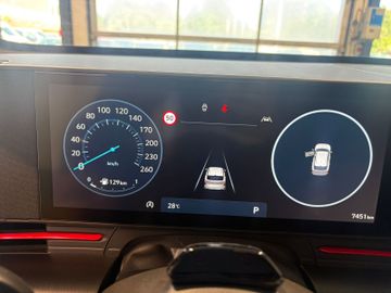 Hyundai KONA - 7