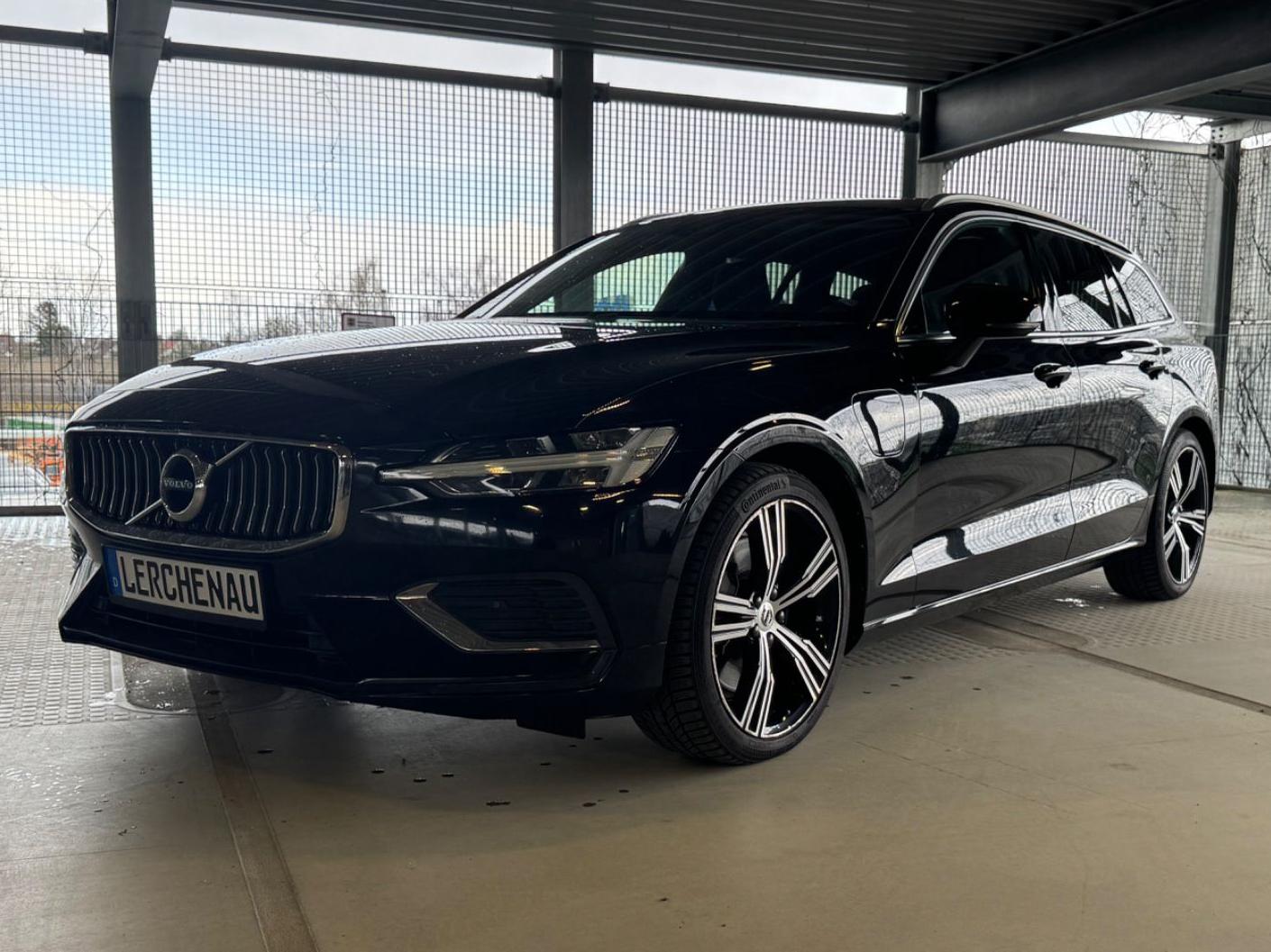 Volvo V60 Kombi Plus Bright Plug-In Hybrid AWD