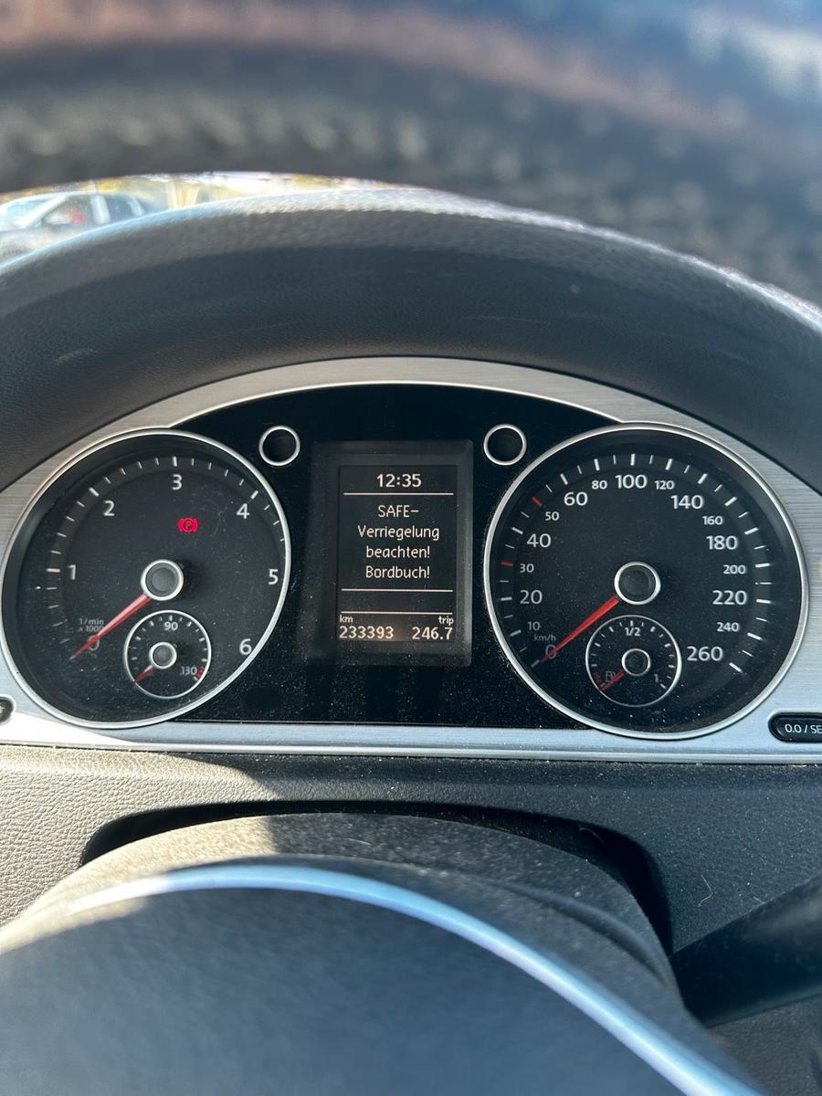 Volkswagen Passat 2013 — photo 7