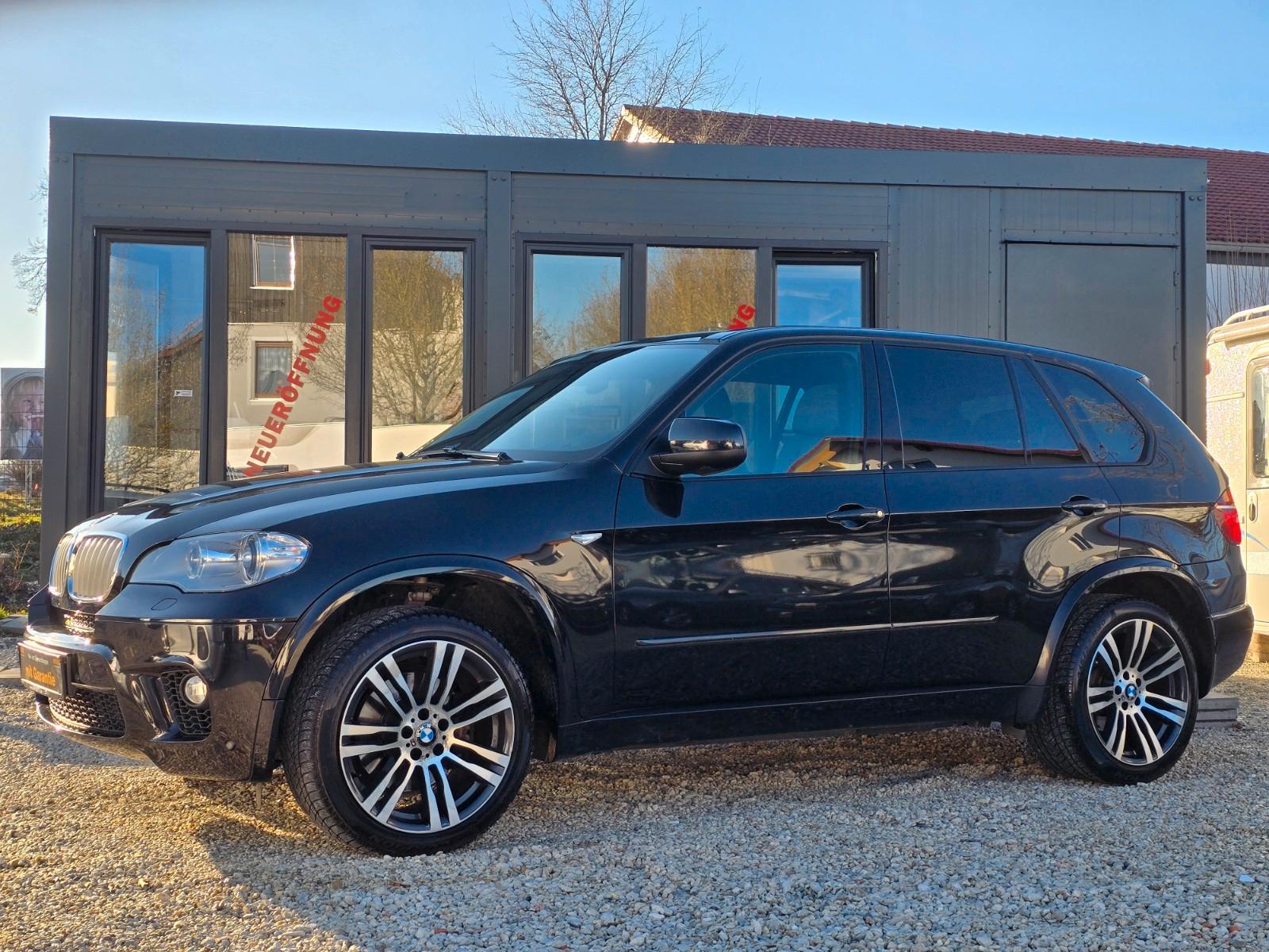 BMW X5 xDrive40d *HUD*M-Paket*AHK*Pano*Scheckh*NAVI