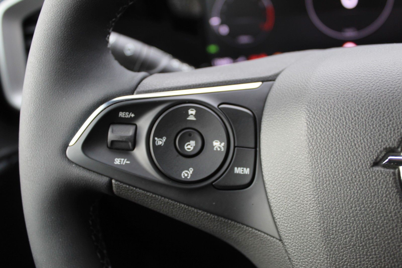 Fahrzeugabbildung Opel Mokka 1.2Turbo Ultimate Navi,Sitzh.,PDC,Ka...