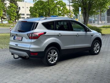 Ford Kuga - 10