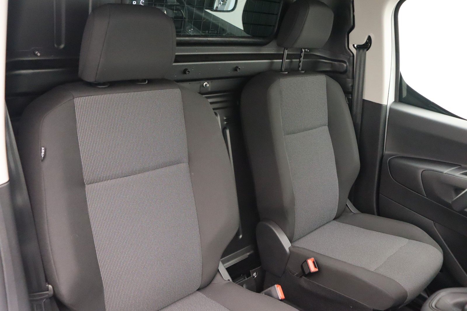 Fahrzeugabbildung Fiat Doblo Serie 2 L2 1.5 BlueHDi MT6