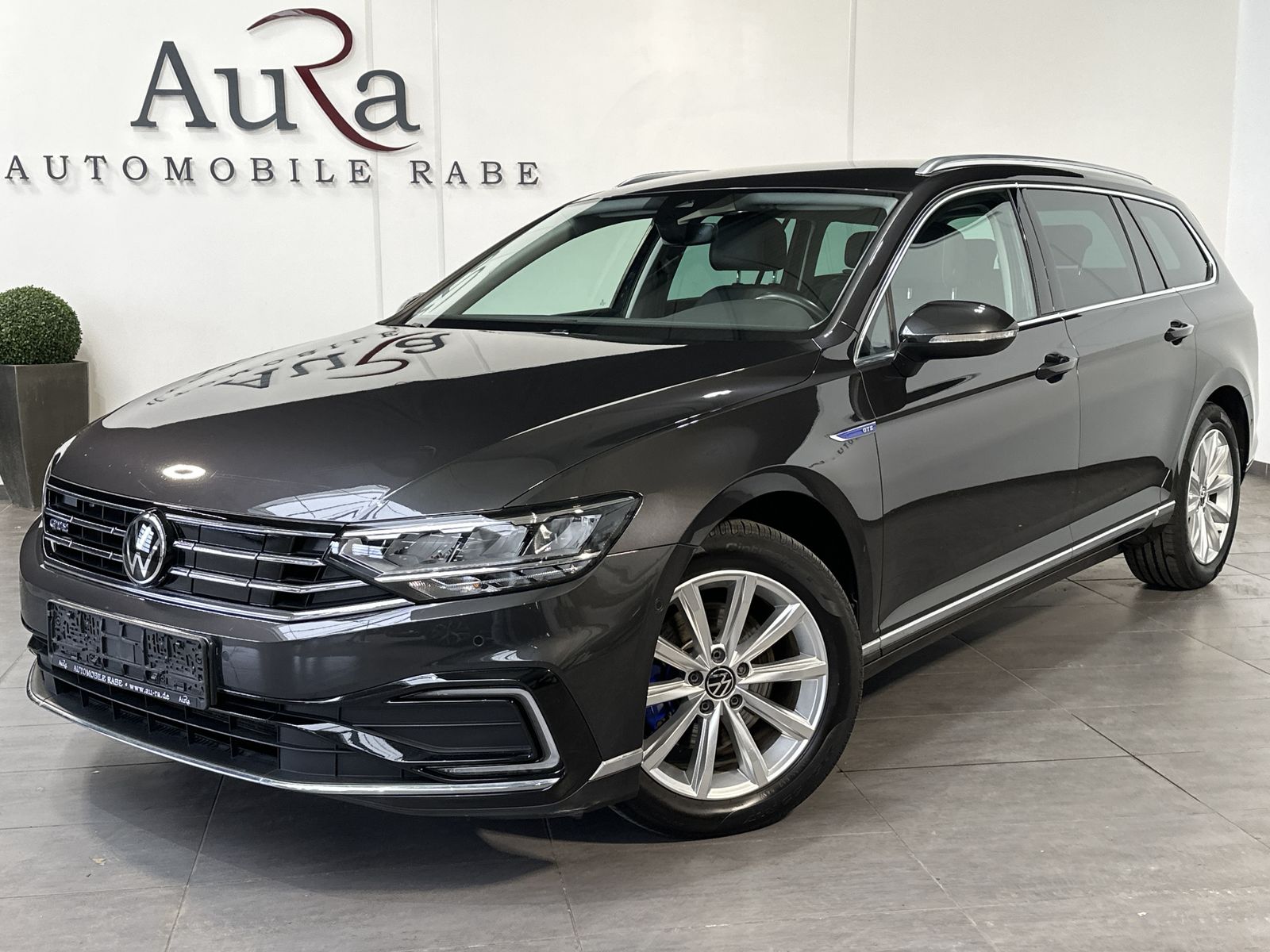Fahrzeugabbildung Volkswagen Passat Variant GTE NAV+IQ-LIGHT+KAMERA+17ZOLL+PP