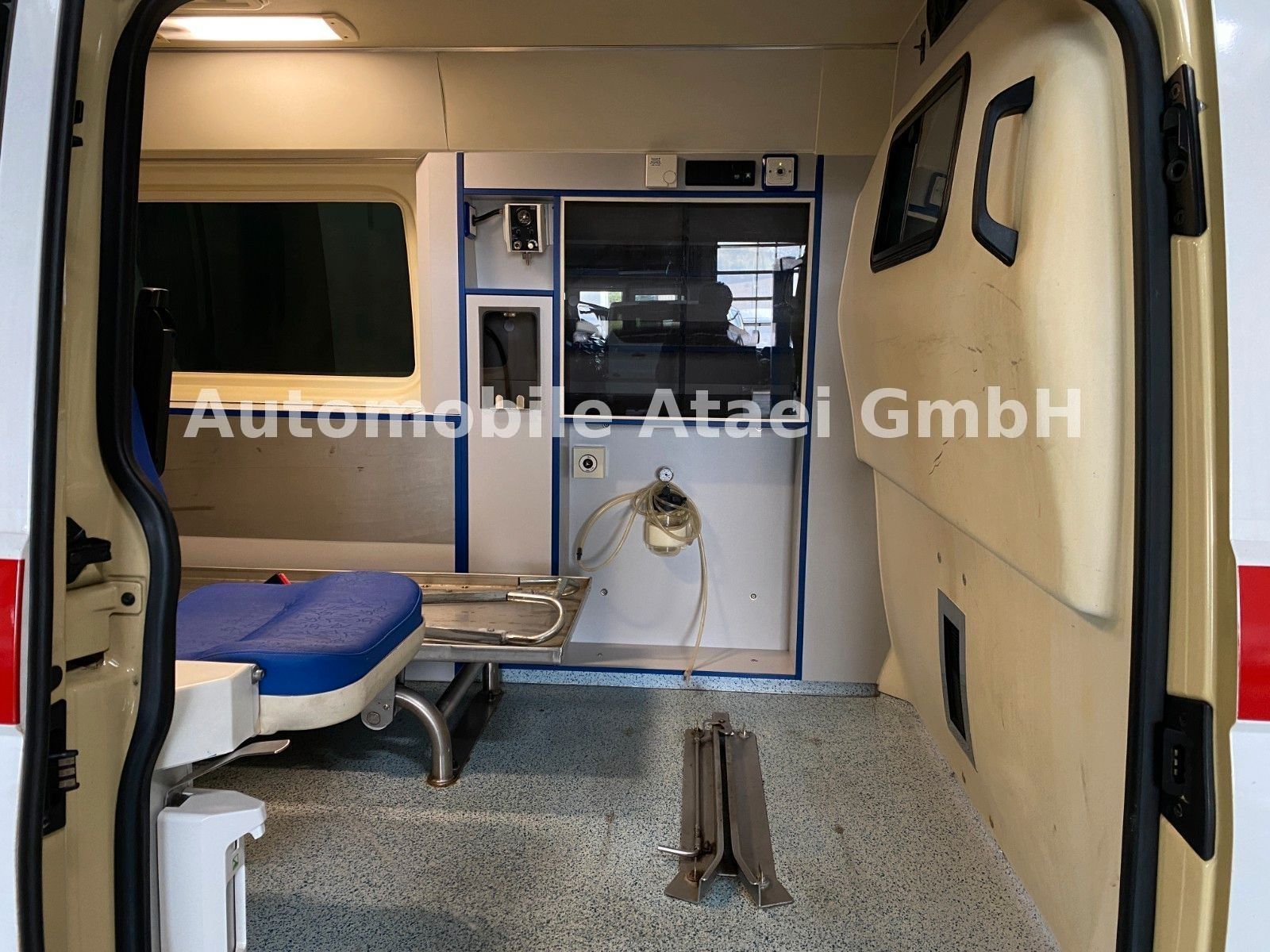 Fahrzeugabbildung Volkswagen T5 2.5 TDI *KTW* 1.Hand+ Klima (9558)