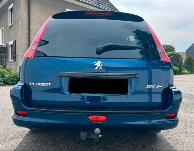 Peugeot  2006 — engine 88 HP (65kW)