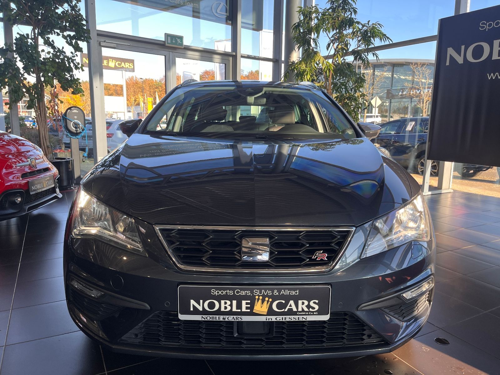 Fahrzeugabbildung SEAT Leon ST FR Black Matt Edition NAVI ALU