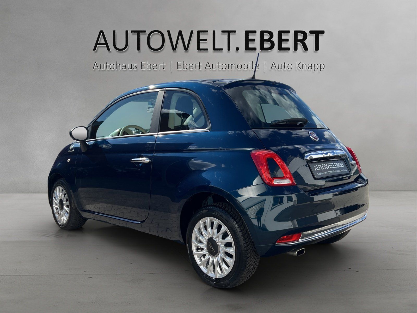 Fahrzeugabbildung Fiat 500 1.0 MHD DolceVita PANO/PDC/KLIMA/TEMPOMAT/