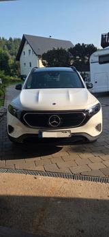 Mercedes-Benz EQB 300 4MATIC - electric Art - Distronic - Pano - Mercedes-Benz EQB von privat