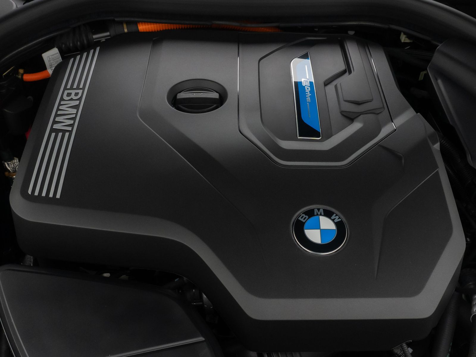 Fahrzeugabbildung BMW 530e Kamera DAB HiFi Sport Leder Komfort Alarm