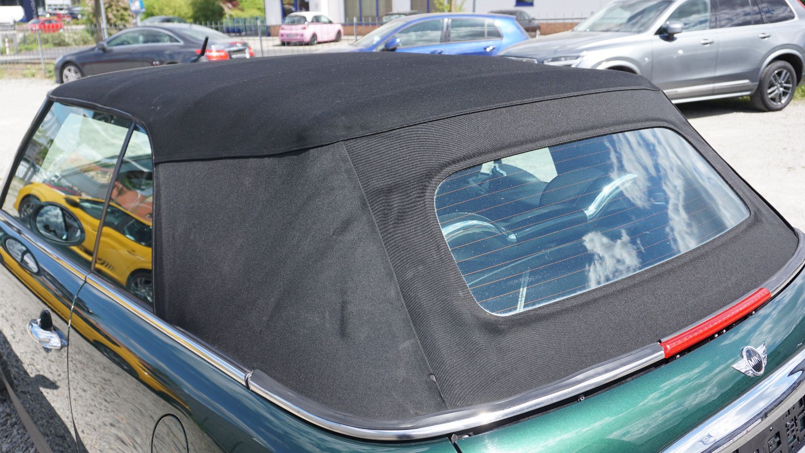 Fahrzeugabbildung MINI COOPER S Cabrio 1.6 Ltr, Bi-Xenon,Navi,Leder,+WR