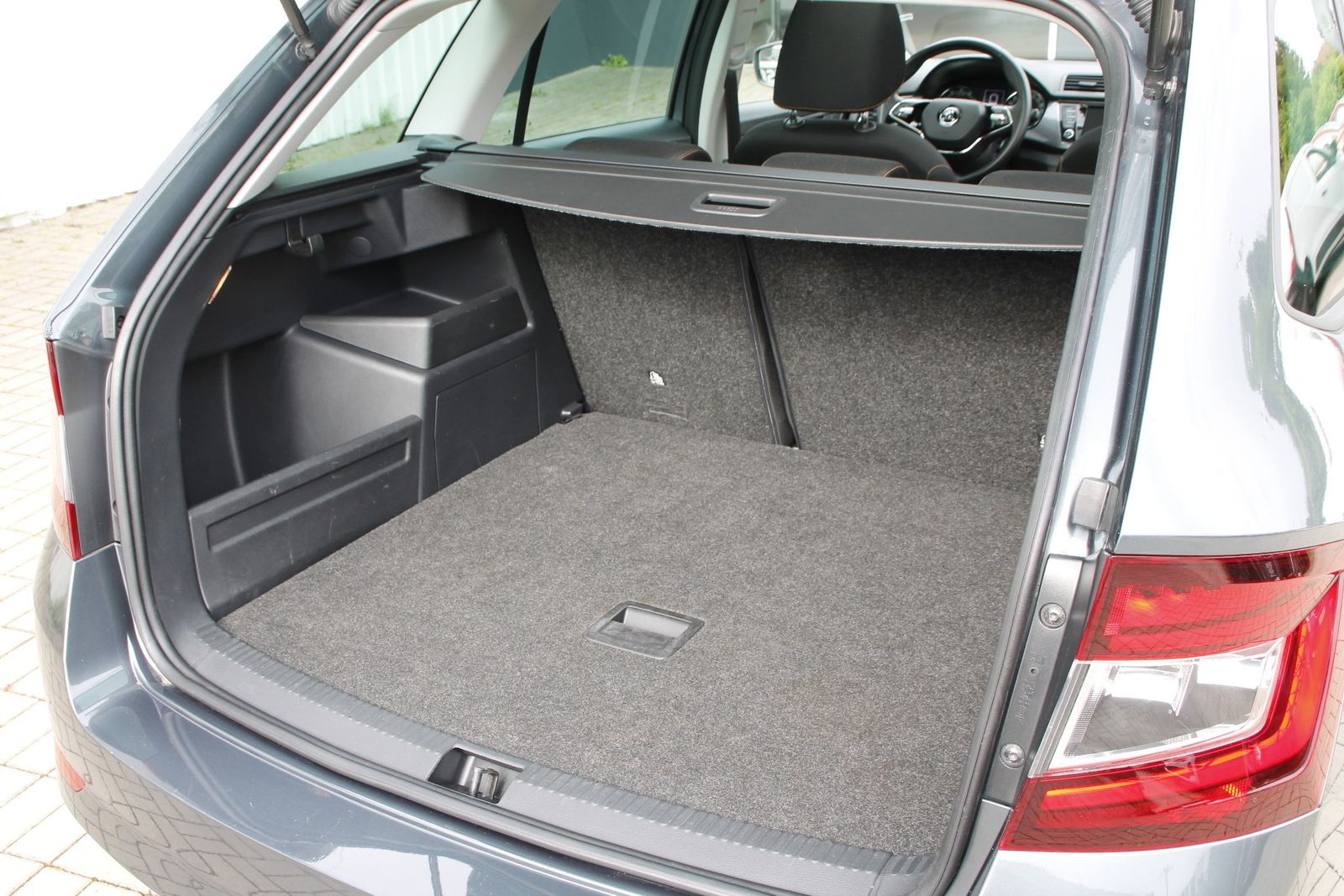 Fahrzeugabbildung SKODA Fabia Combi 1.0 TSI Ambition OPF CLEVER