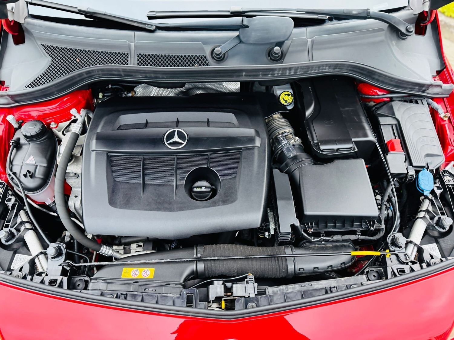 Fahrzeugabbildung Mercedes-Benz B 180 d URBAN, Tempomat, Kindersitze, PTS, SHZ,