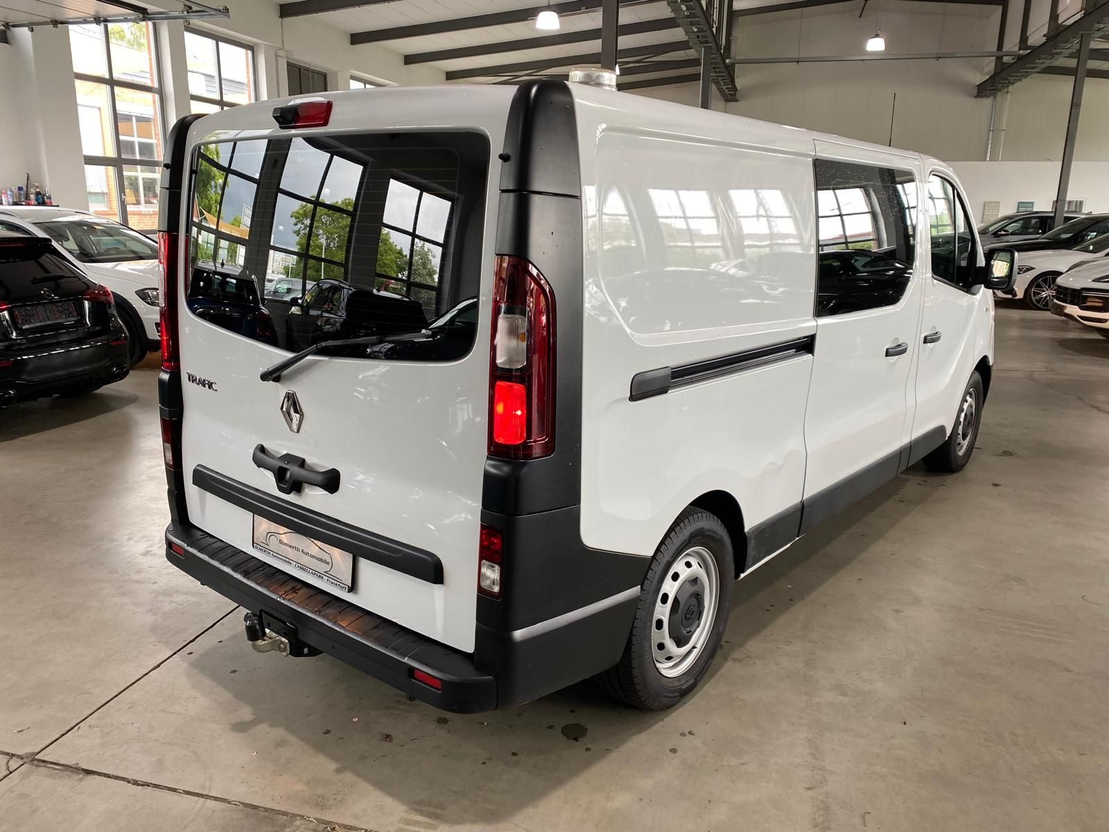 Fahrzeugabbildung Renault Trafic L2H1 2.0 dCi 145/Navi/Klima/AHK/STHZG/