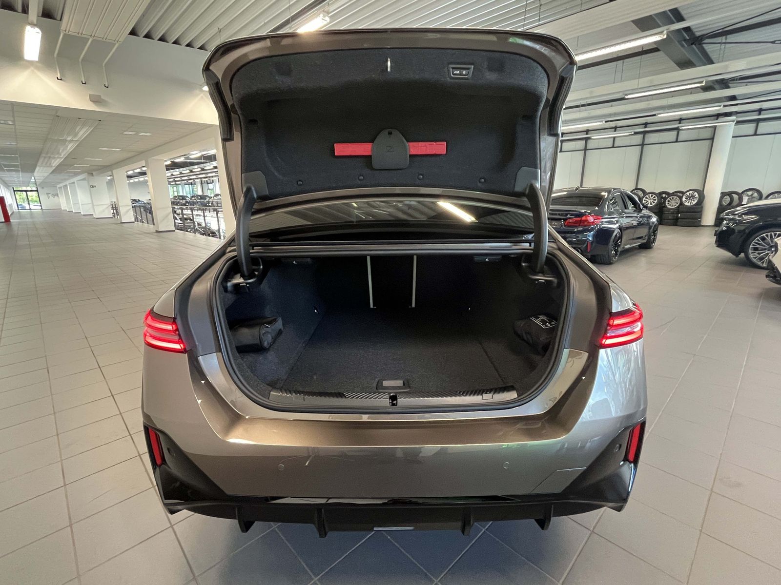 BMW i5 - Bild 11