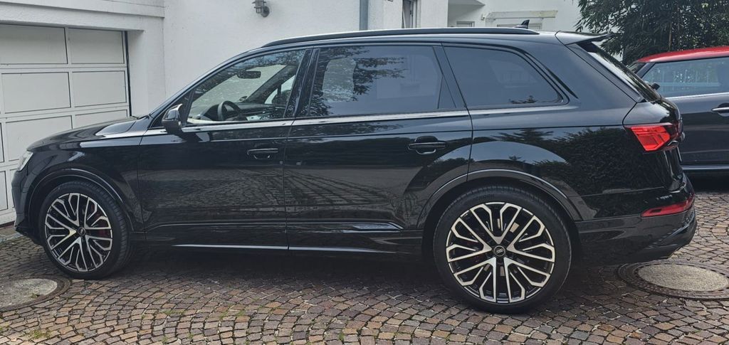 Image of Audi Q7