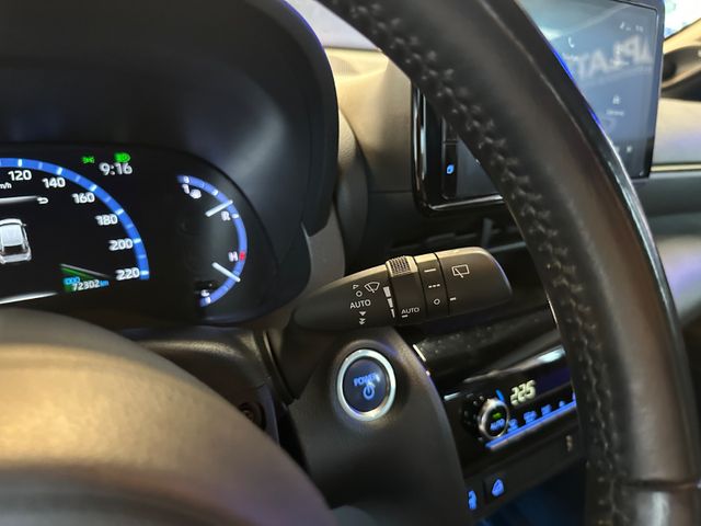 Toyota Yaris Cross Hybrid AWD-i Premiere Edition *AHK*