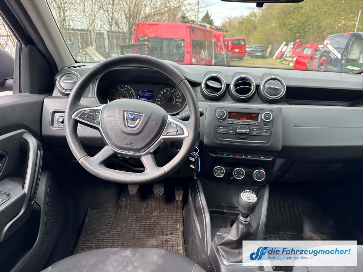 Fahrzeugabbildung Dacia Duster II Comfort 4WD 1.5 BLUE dCi *GETRIEBESCHA