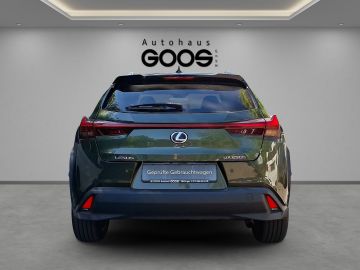 Lexus UX - 4