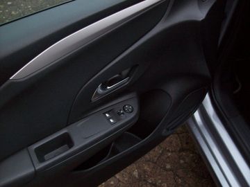 Bild 11 Opel Corsa F 1.2T Edition PDC SHZ LHZ Navi-App