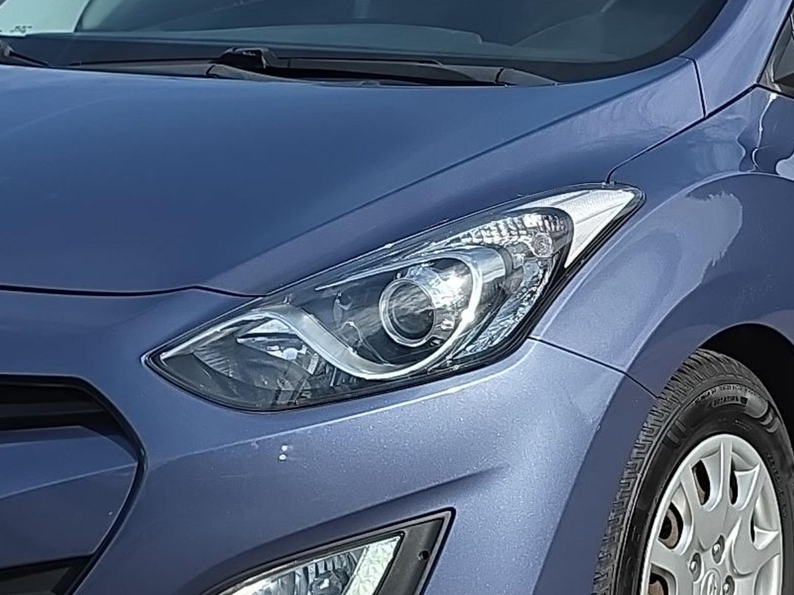 Hyundai i30 1.4 Classic Tempomat Sitzheizung Klima PDC