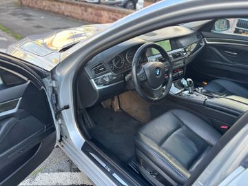 BMW 520 - 12