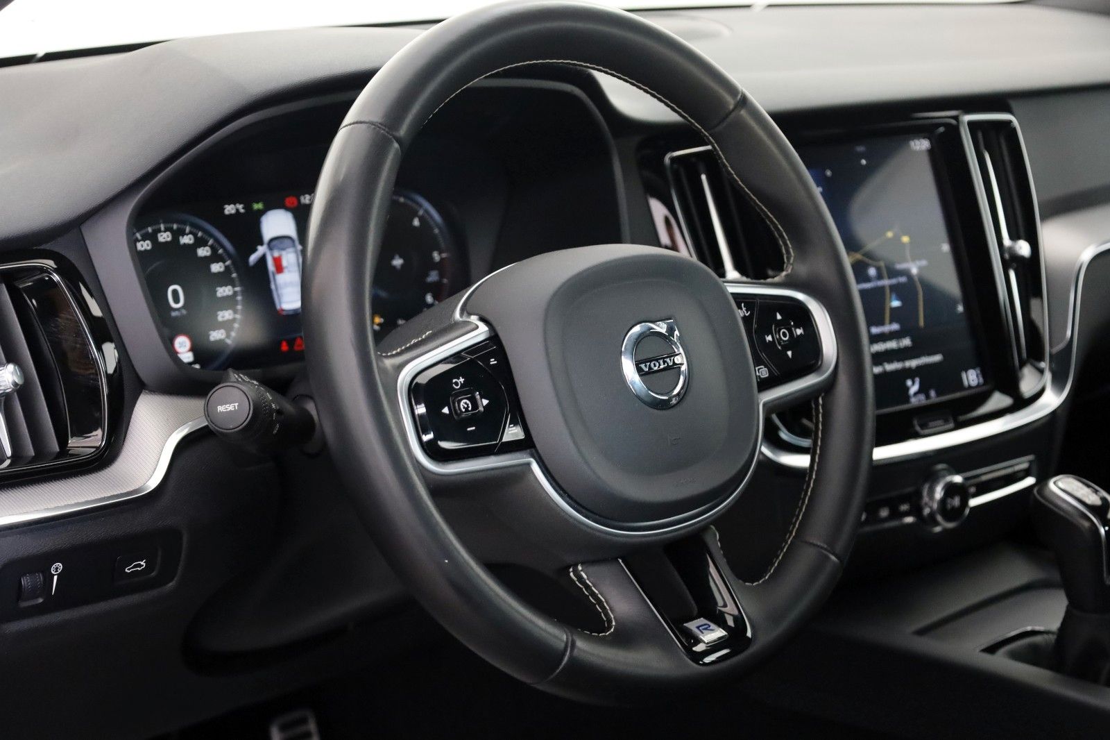 Fahrzeugabbildung Volvo V60 R Design Leder,Navi,LED,Harman/K,Kamera