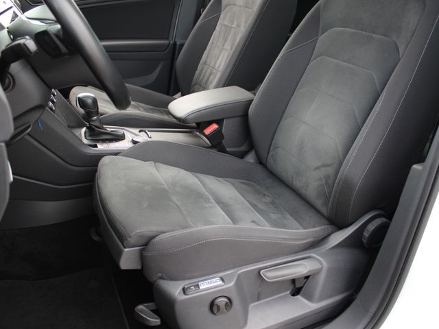 Tiguan 2,0 TDI 4M R-Line PanoD*Navi*AHK*19"Alu