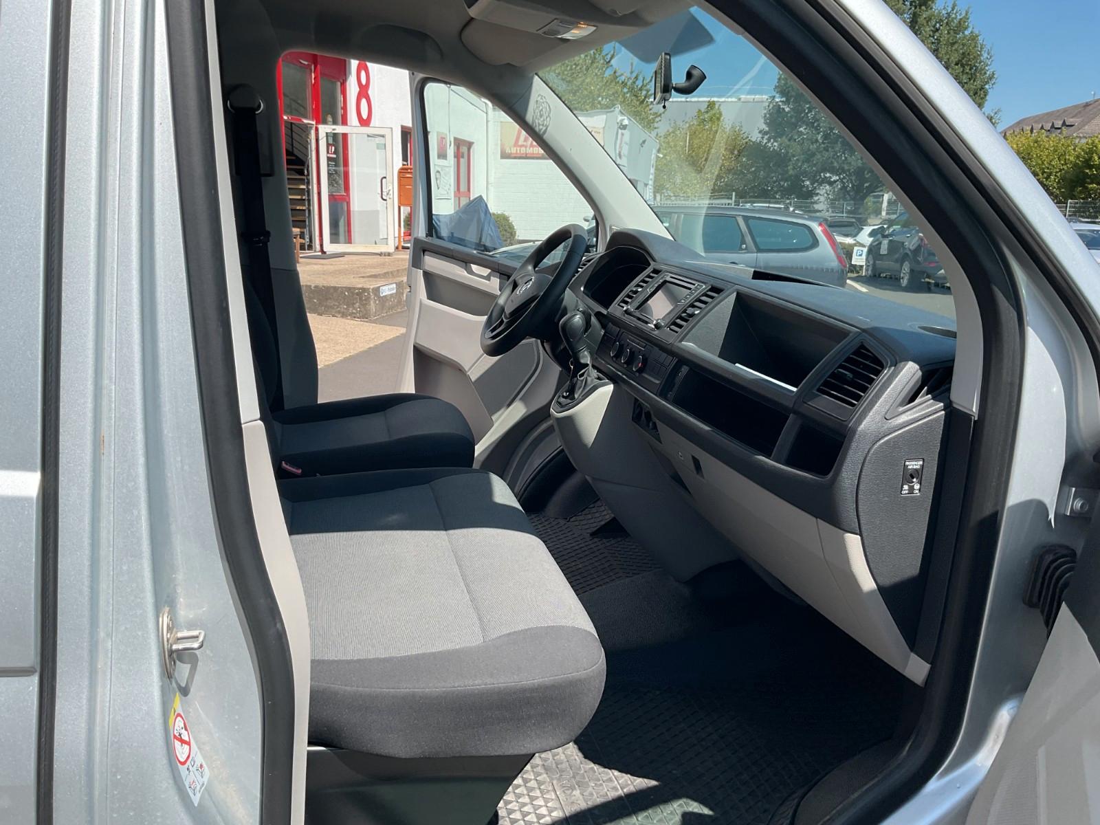 Volkswagen T6 Transporter 2.0 TDI 150 PS DSG Lang 9 Sitzer