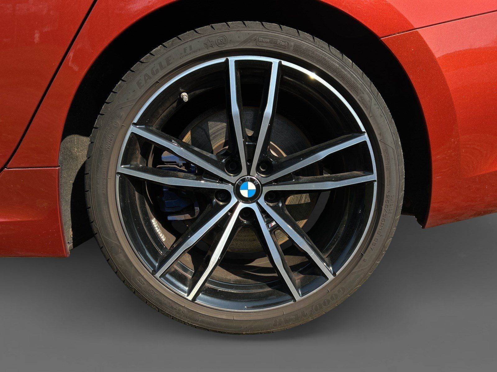 BMW 330 - Bild 13