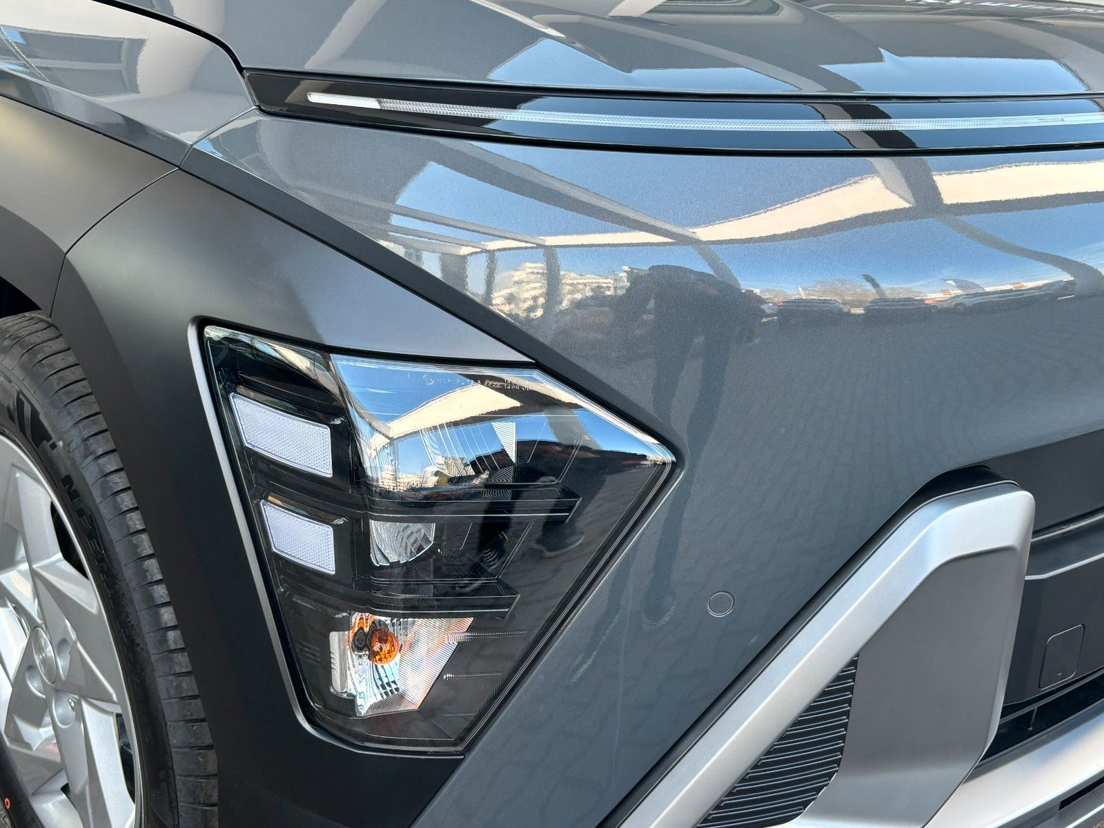 Fahrzeugabbildung Hyundai Kona 1.6 T-GDI Trend KlimaA,LED,Navi,SHZ,el.Heck