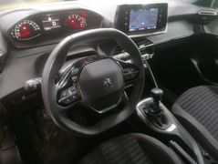 Fahrzeugabbildung Peugeot 208 Active Pack Navi, Klima, Spurhalteassistent