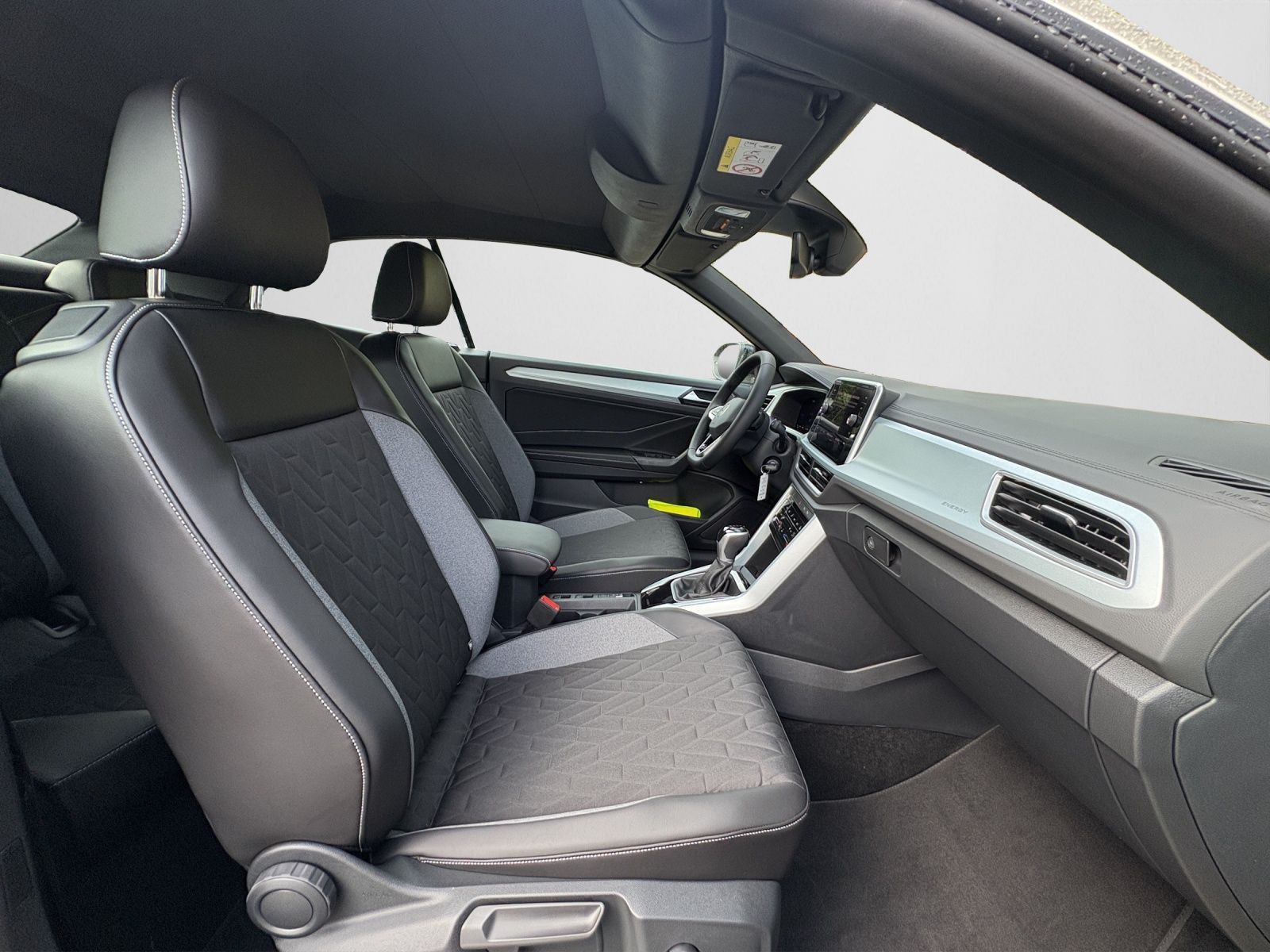 Volkswagen T-Roc - Bild 5