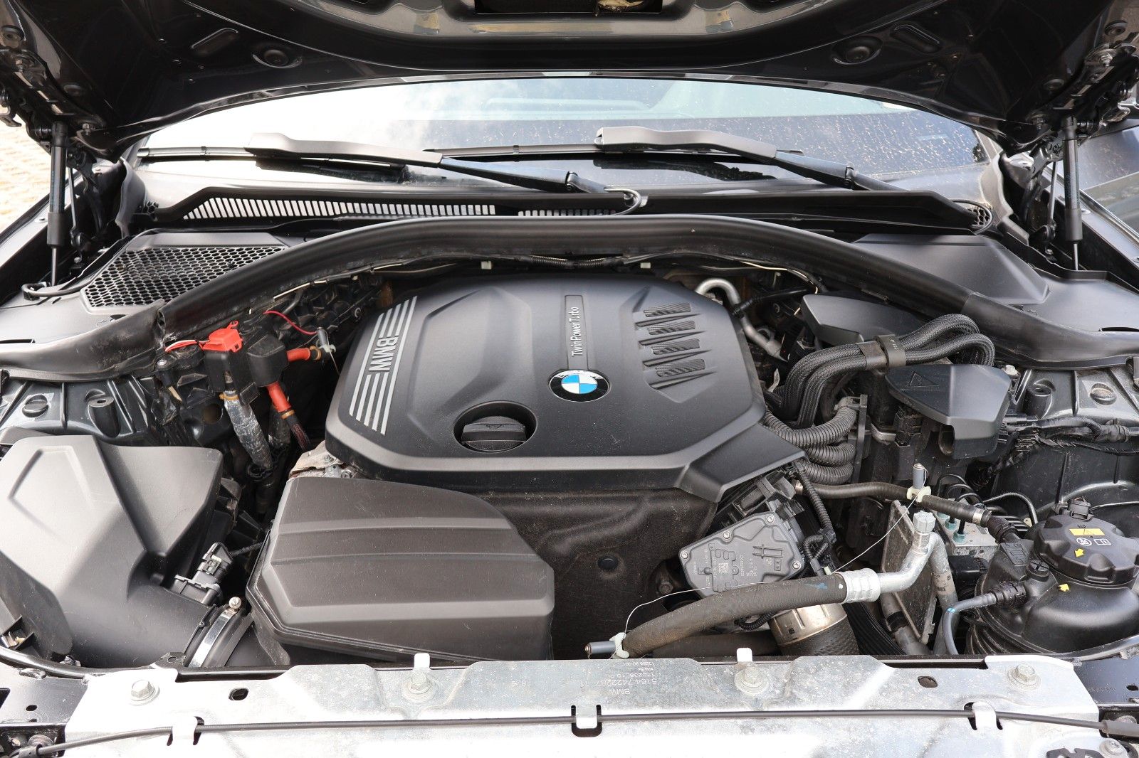 Fahrzeugabbildung BMW 318 Baureihe 3 Lim. 318 d Advantage