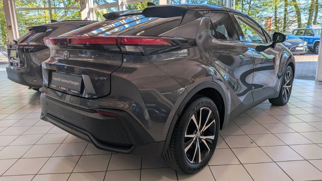 Fahrzeugabbildung Toyota C-HR 1.8 FWD Team Deutschland KlimaA,Navi,SHZ