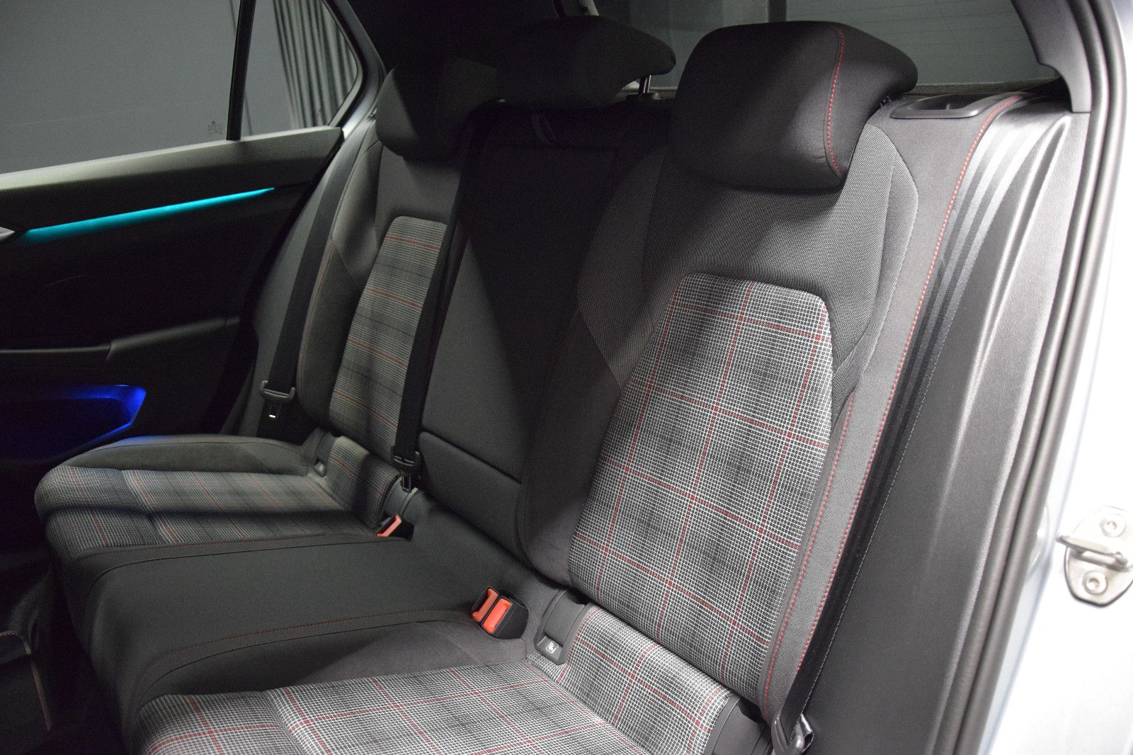 Fahrzeugabbildung Volkswagen Golf 2.0 TSI GTI Panorama DCC H&k ACC Kamera