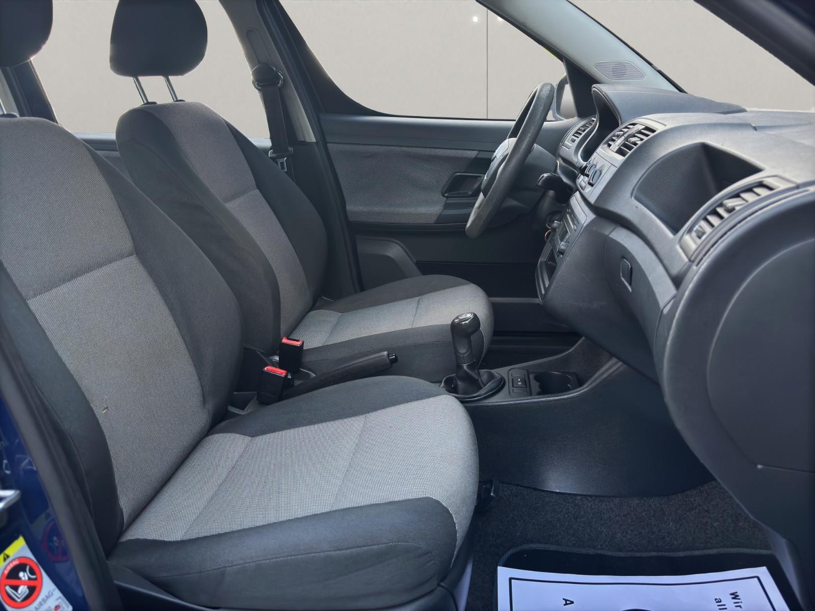 Skoda Roomster 2010 — photo 11