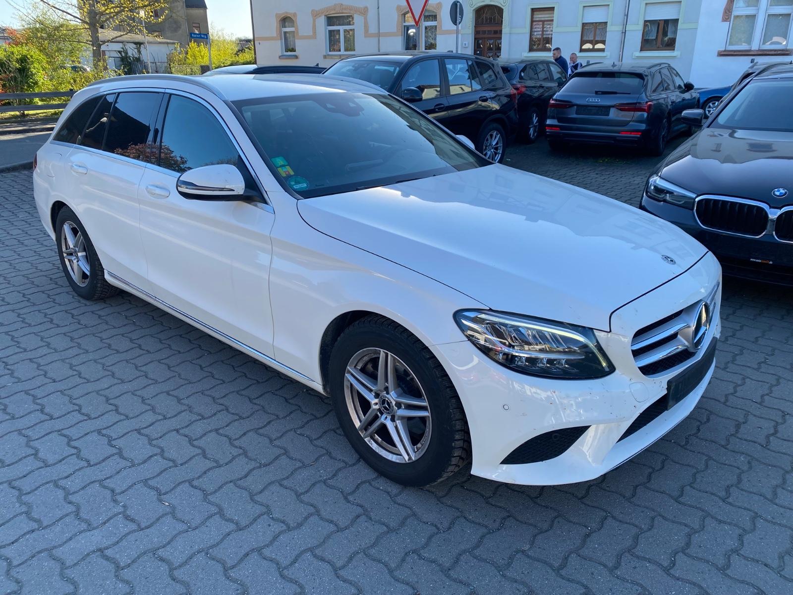 Mercedes-Benz C 220d T-Modell Leder / Standhzg / Kamera