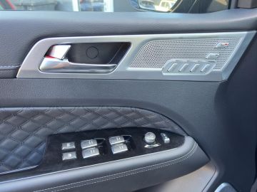 Ssangyong REXTON 2.2D 8AT 4WD °OFFROAD-Paket°BLACK-Paket°