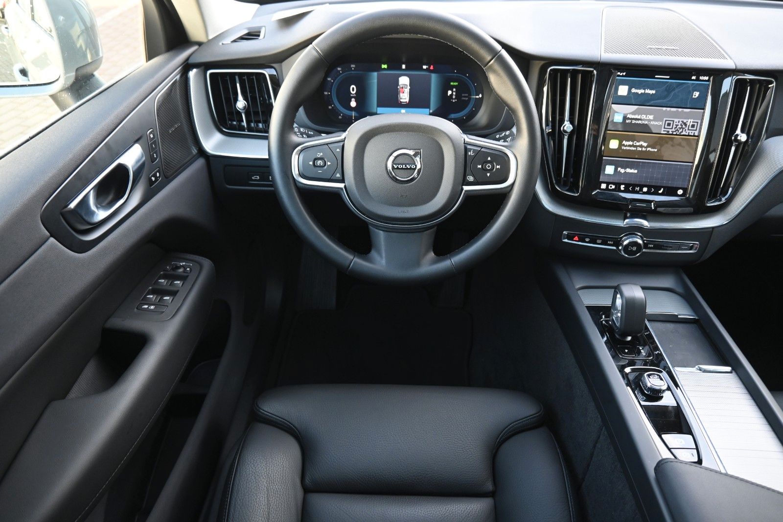 Fahrzeugabbildung Volvo XC60 T6 RC 0,5%  AWD *H&K**FSHZG*BLIS*ACC