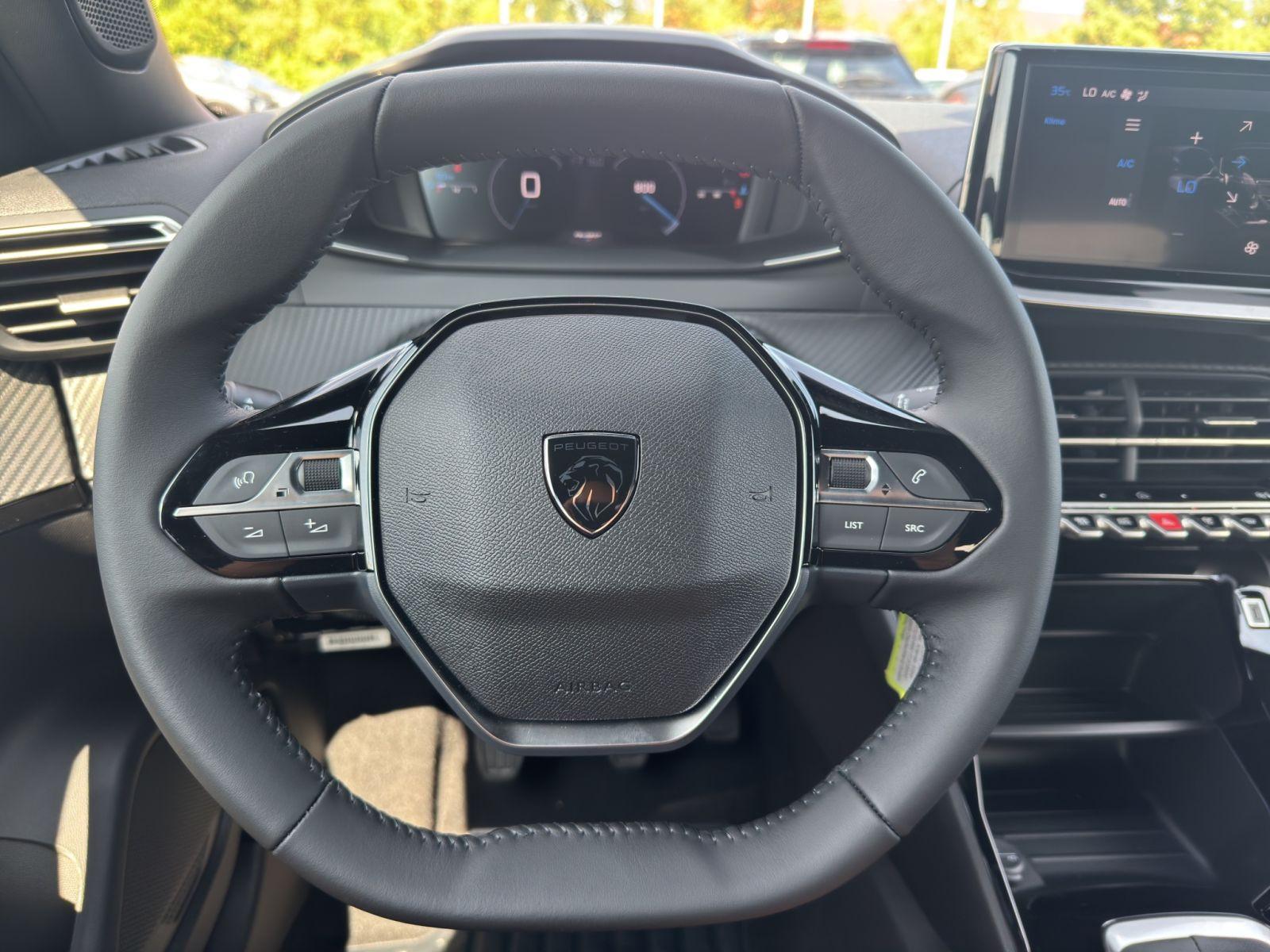 Peugeot 2008 ALLURE Benzin 100 SHZ Carplay PDC