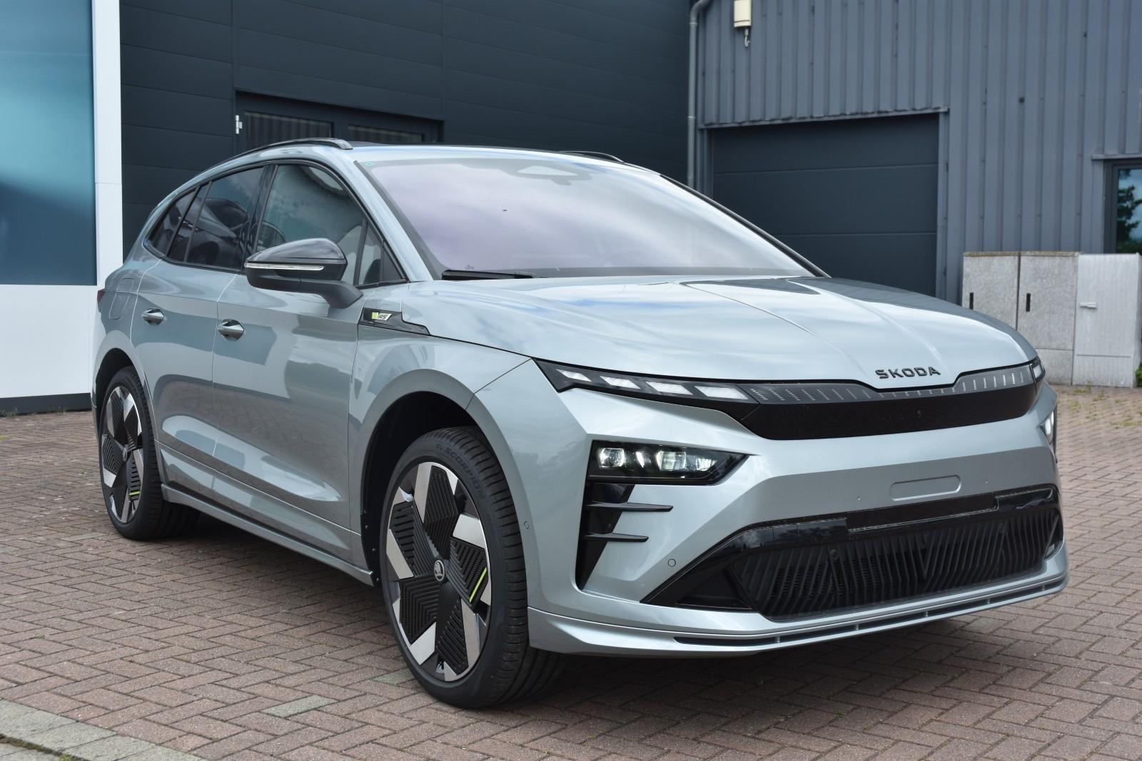 Skoda Enyaq RS*Matrix*HeadUp*ACC*Maxx*Pano*AHK*Winter